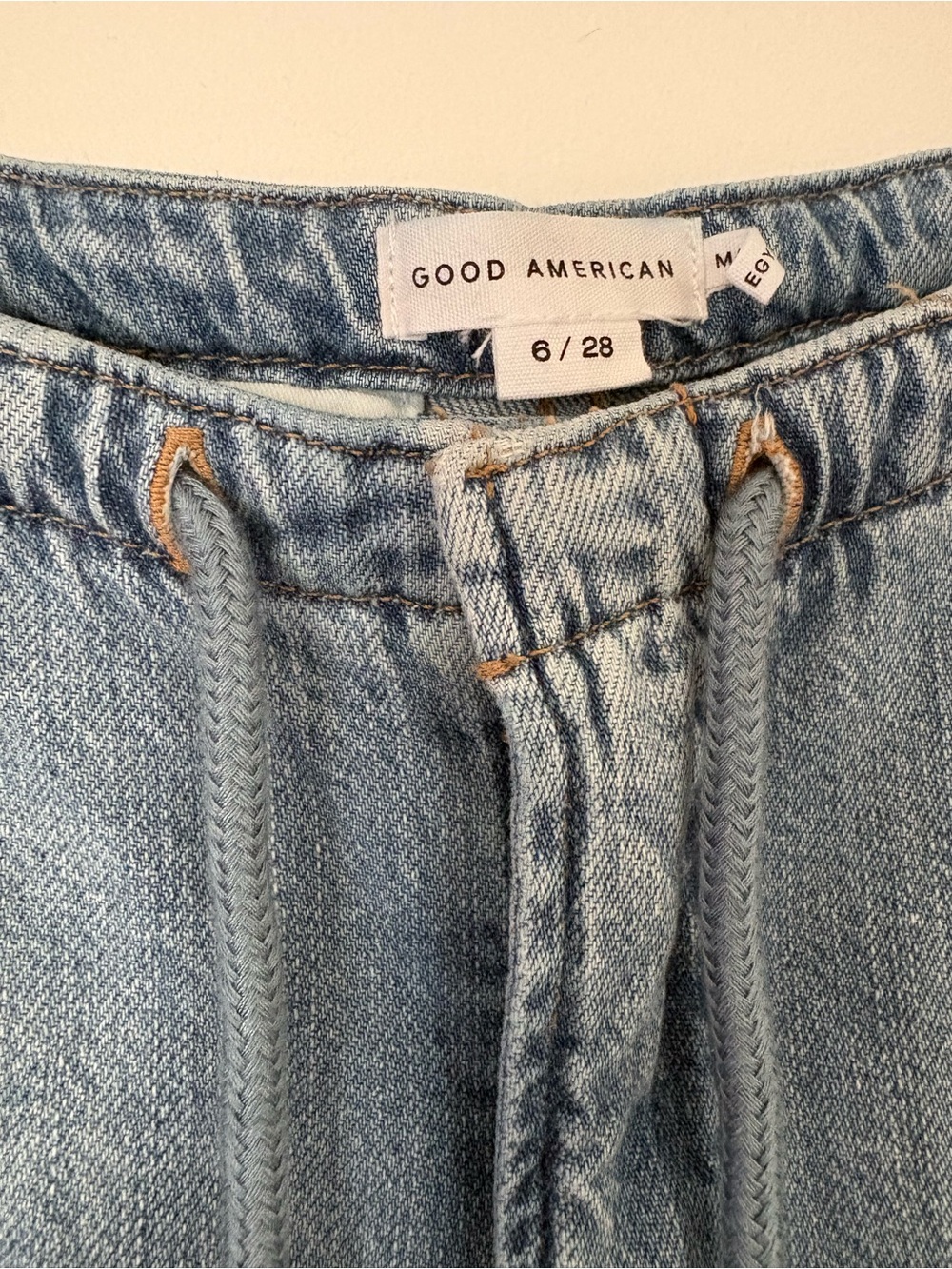 Good American Light Blue Baggy Jeans - Picture 3 of 6